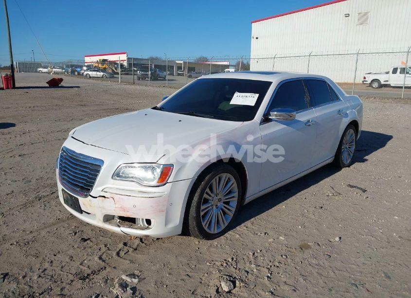 Photo 2 of 2013 Chrysler 300c (VIN 2C3CCAEG7DH533002)