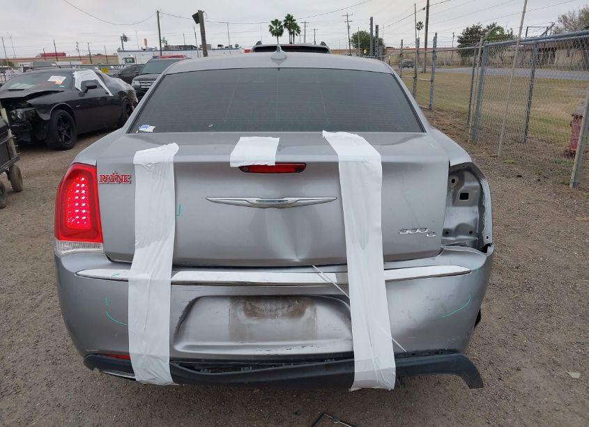 Photo 17 of 2016 Chrysler 300c (VIN 2C3CCAEG7GH116435)