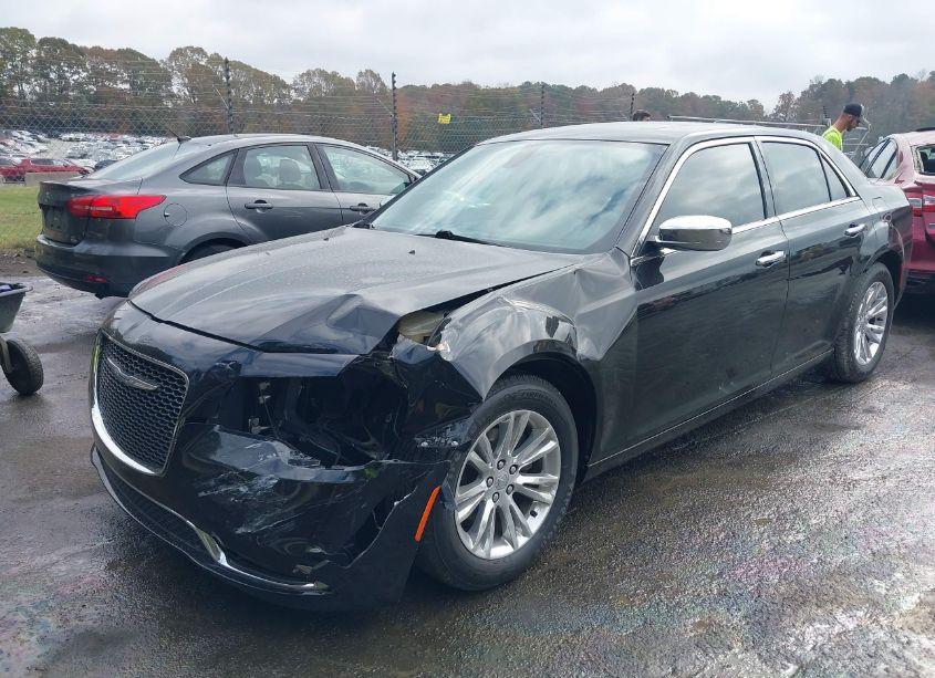 Photo 2 of 2016 Chrysler 300c (VIN 2C3CCAEG7GH342555)