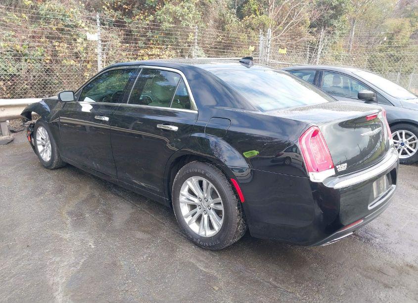 Photo 3 of 2016 Chrysler 300c (VIN 2C3CCAEG7GH342555)