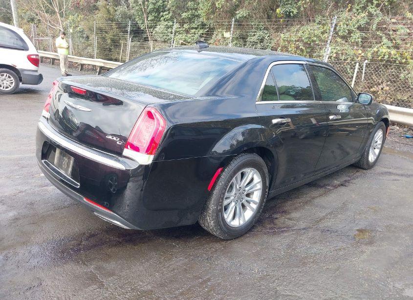 Photo 4 of 2016 Chrysler 300c (VIN 2C3CCAEG7GH342555)