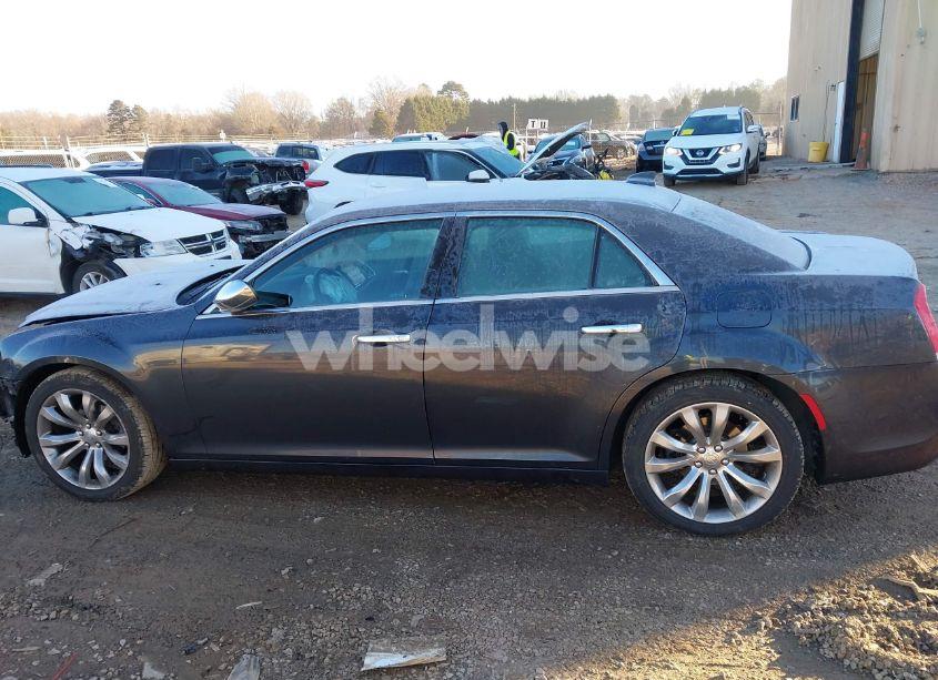 Photo 14 of 2018 Chrysler 300 LIMITED (VIN 2C3CCAEG7JH123232)