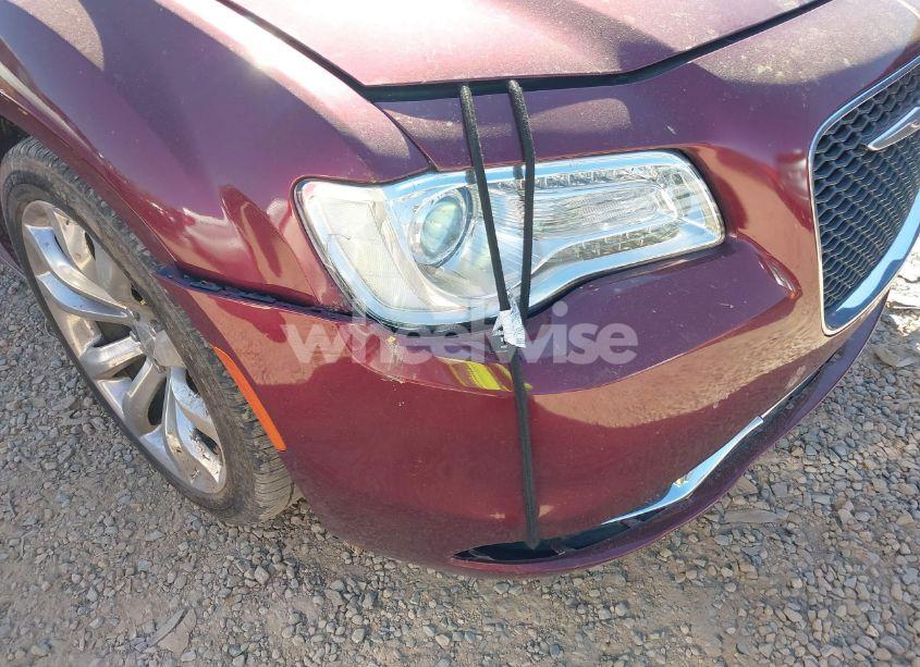 Photo 17 of 2019 Chrysler 300 LIMITED (VIN 2C3CCAEG7KH534180)