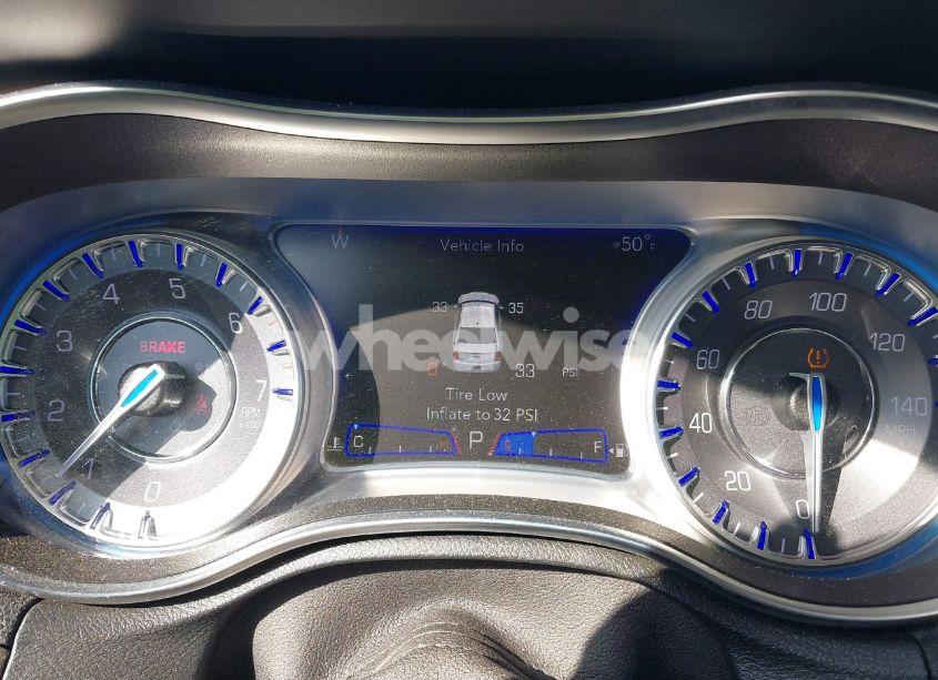 Photo 7 of 2019 Chrysler 300 LIMITED (VIN 2C3CCAEG7KH534180)