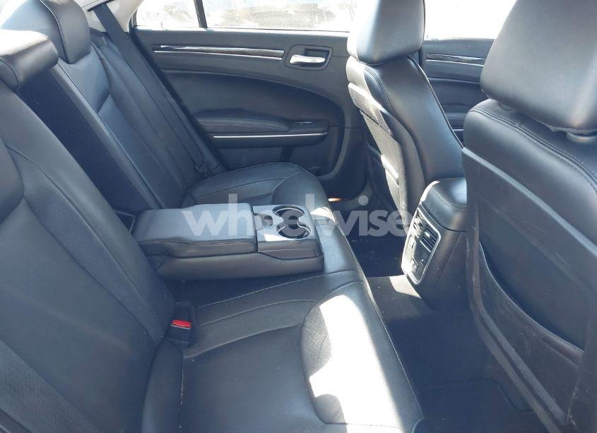 Photo 8 of 2019 Chrysler 300 LIMITED (VIN 2C3CCAEG7KH534180)