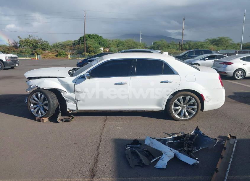 Photo 14 of 2019 Chrysler 300 LIMITED (VIN 2C3CCAEG7KH697864)