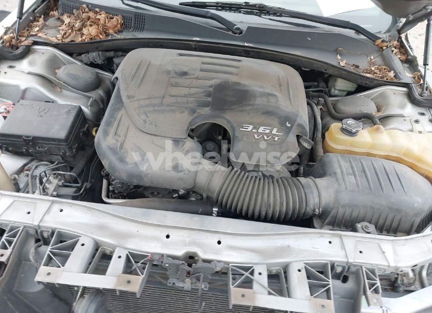 Photo 10 of 2013 Chrysler 300c (VIN 2C3CCAEG8DH606281)