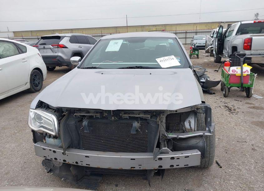 Photo 12 of 2013 Chrysler 300c (VIN 2C3CCAEG8DH606281)