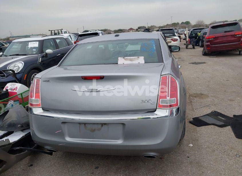 Photo 16 of 2013 Chrysler 300c (VIN 2C3CCAEG8DH606281)