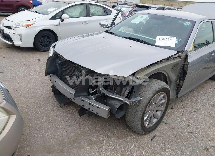 Photo 6 of 2013 Chrysler 300c (VIN 2C3CCAEG8DH606281)