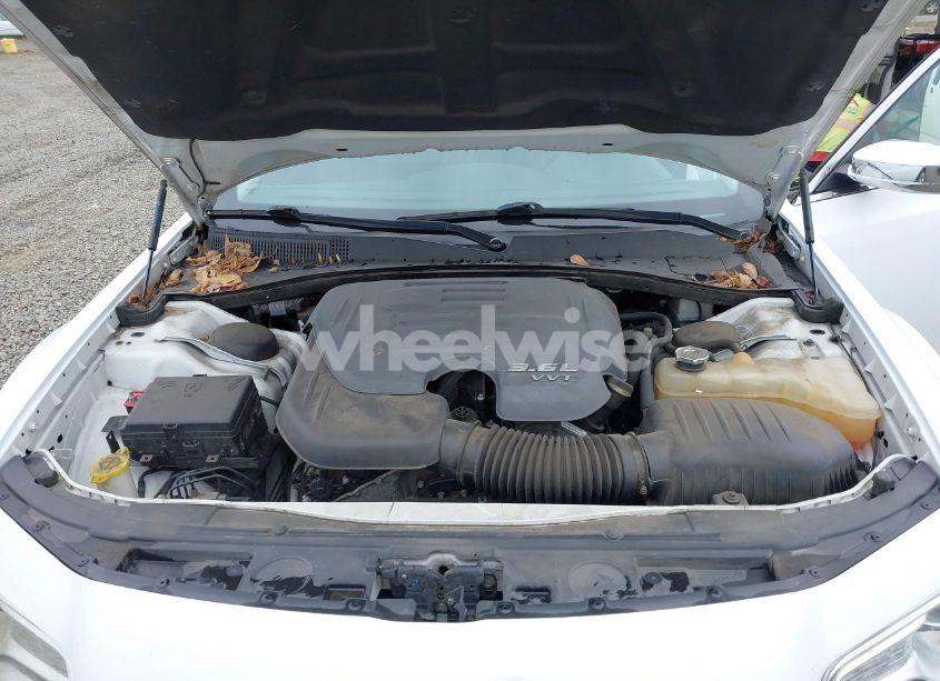 Photo 10 of 2016 Chrysler 300c (VIN 2C3CCAEG8GH359249)