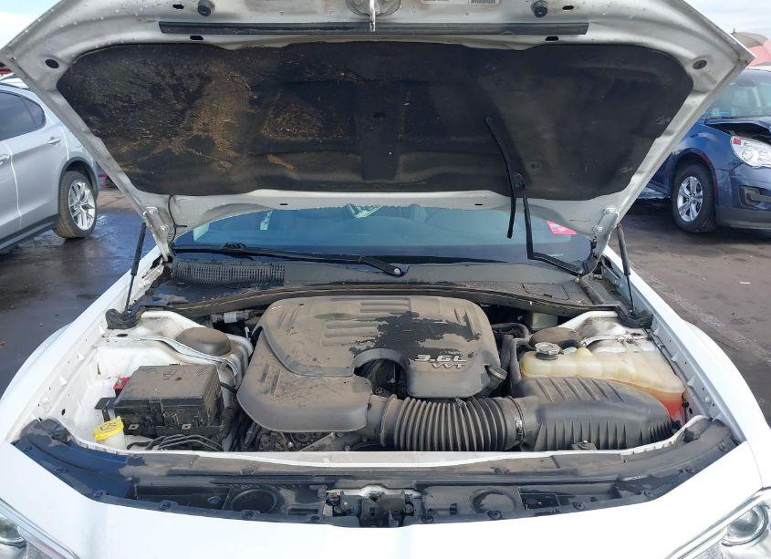 Photo 10 of 2016 Chrysler 300c (VIN 2C3CCAEG9GH183389)