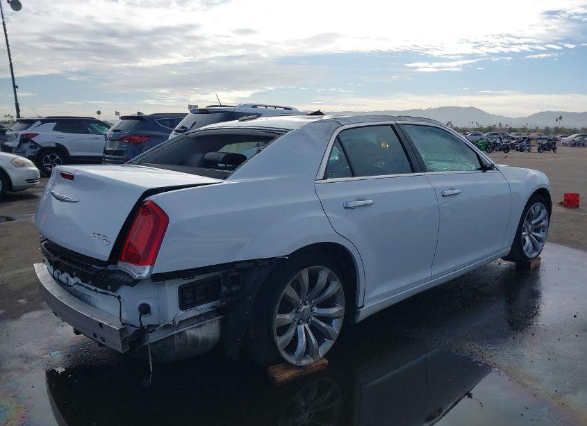 Photo 4 of 2016 Chrysler 300c (VIN 2C3CCAEG9GH183389)