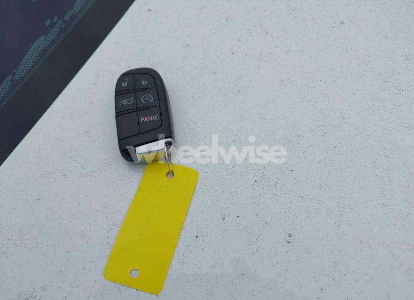 Photo 11 of 2019 Chrysler 300 LIMITED (VIN 2C3CCAEG9KH555743)