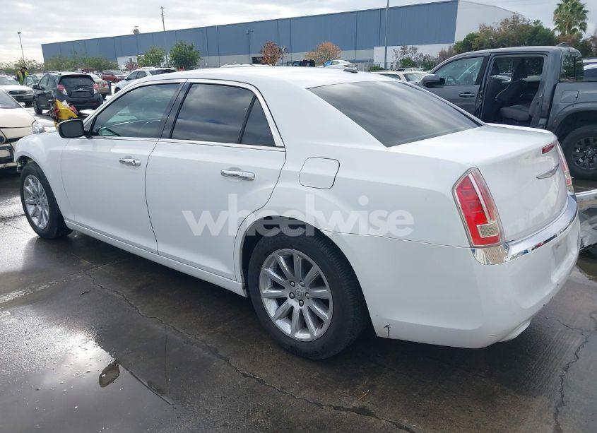 Photo 3 of 2013 Chrysler 300c (VIN 2C3CCAEGXDH606430)