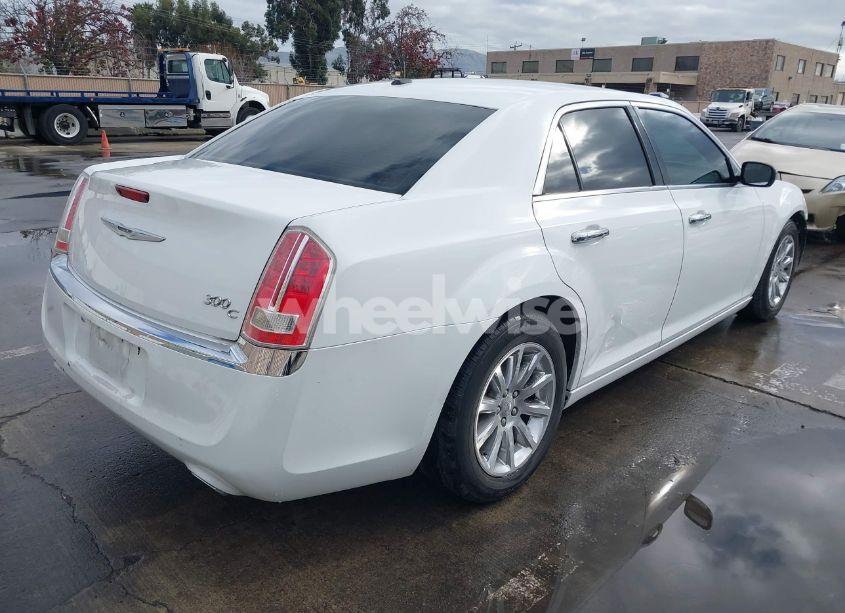 Photo 4 of 2013 Chrysler 300c (VIN 2C3CCAEGXDH606430)