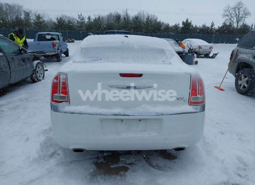 Photo 16 of 2013 Chrysler 300c (VIN 2C3CCAET0DH507337)