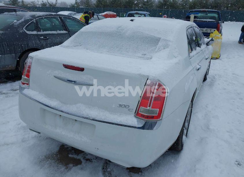 Photo 4 of 2013 Chrysler 300c (VIN 2C3CCAET0DH507337)