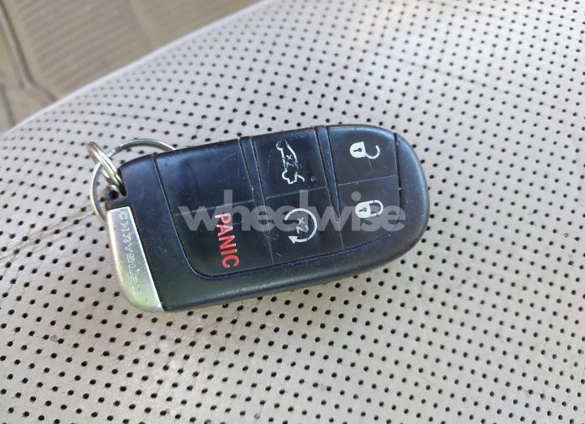 Photo 11 of 2013 Chrysler 300c (VIN 2C3CCAET0DH644262)