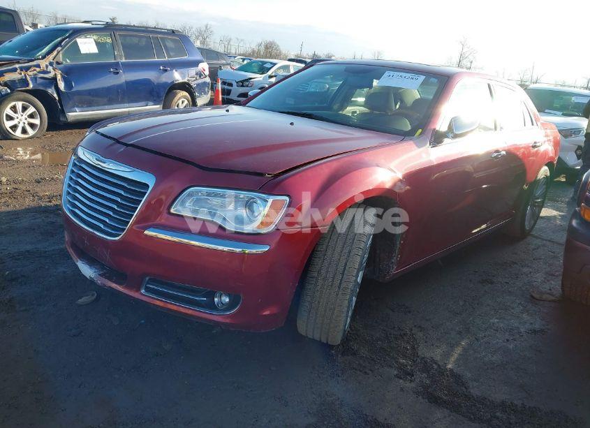 Photo 2 of 2013 Chrysler 300c (VIN 2C3CCAET0DH644262)