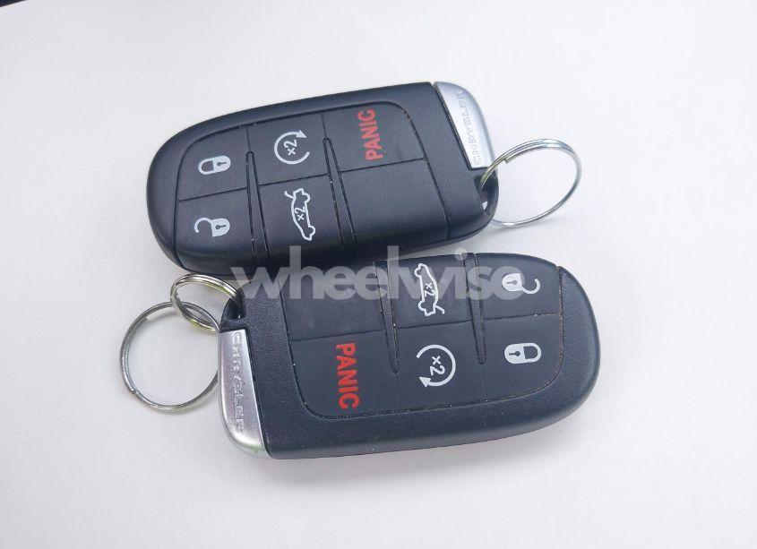 Photo 11 of 2013 Chrysler 300c (VIN 2C3CCAET1DH507346)