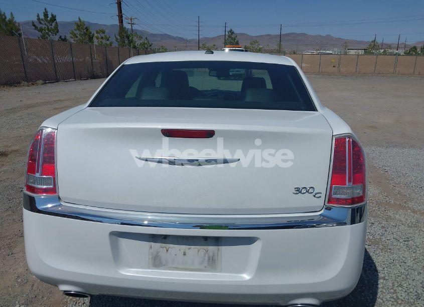 Photo 16 of 2013 Chrysler 300c (VIN 2C3CCAET1DH507346)