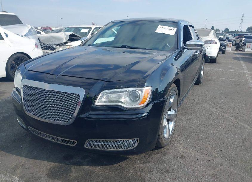 Photo 2 of 2013 Chrysler 300c (VIN 2C3CCAET1DH574951)