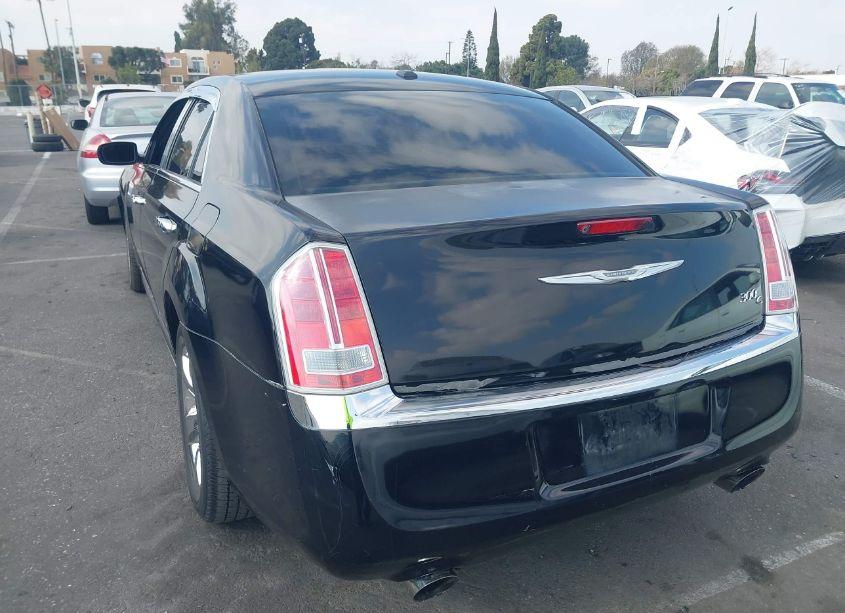 Photo 3 of 2013 Chrysler 300c (VIN 2C3CCAET1DH574951)