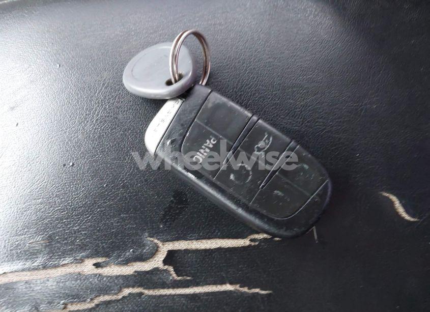 Photo 11 of 2013 Chrysler 300c (VIN 2C3CCAET1DH647087)