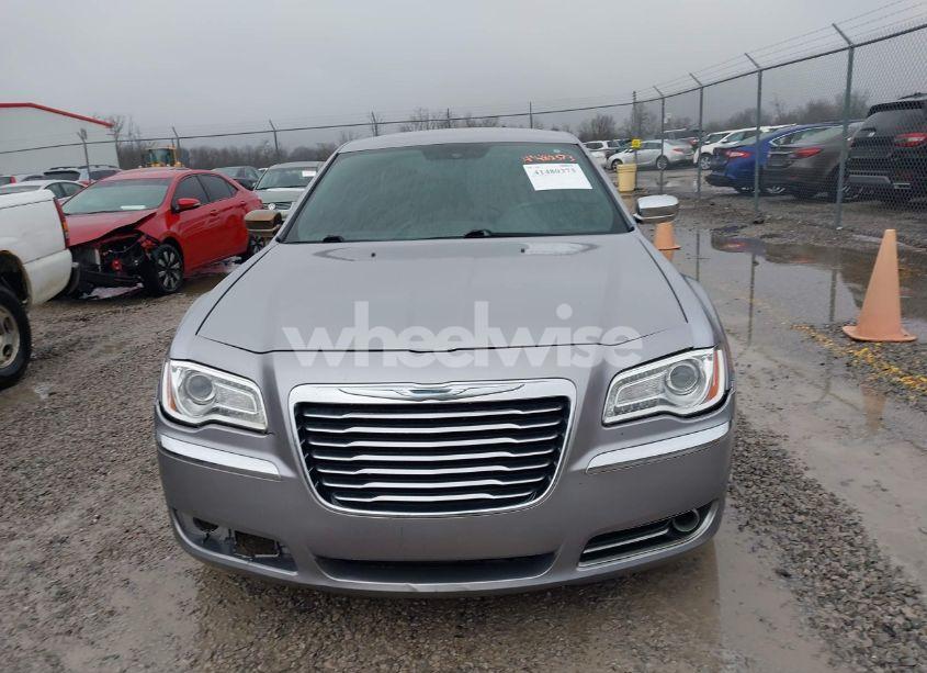 Photo 12 of 2013 Chrysler 300c (VIN 2C3CCAET1DH647087)