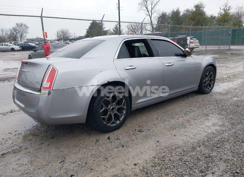 Photo 4 of 2013 Chrysler 300c (VIN 2C3CCAET1DH647087)