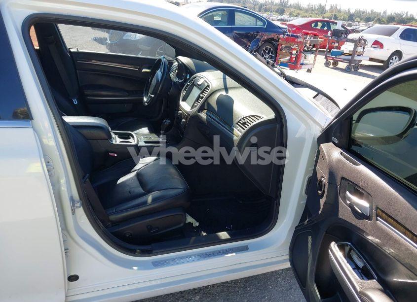 Photo 5 of 2012 Chrysler 300c N/A (VIN 2C3CCAET2CH261096)