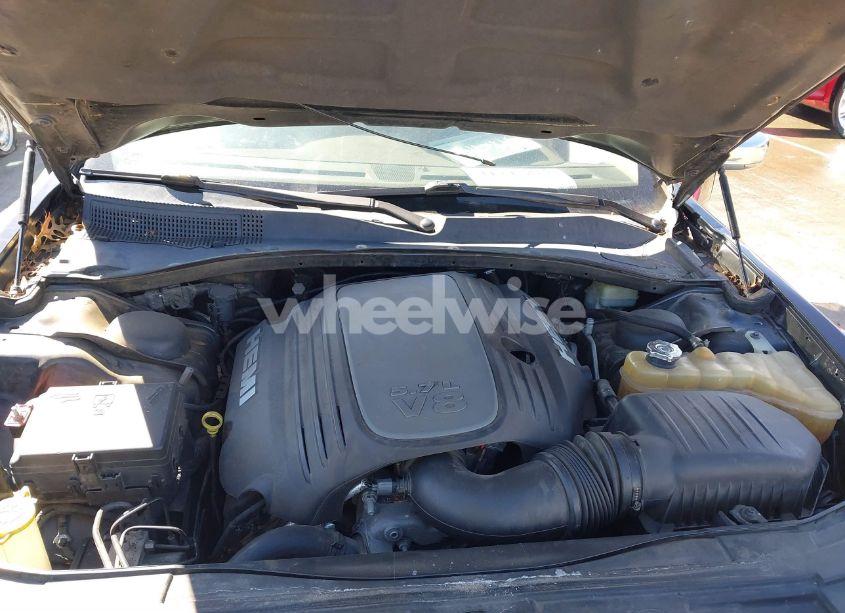 Photo 10 of 2013 Chrysler 300c (VIN 2C3CCAET2DH600537)