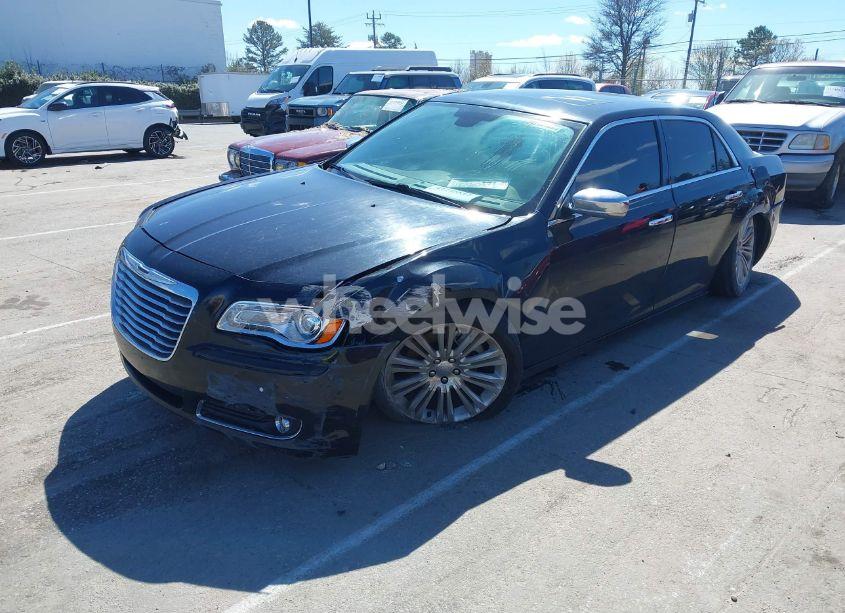 Photo 2 of 2013 Chrysler 300c (VIN 2C3CCAET2DH600537)