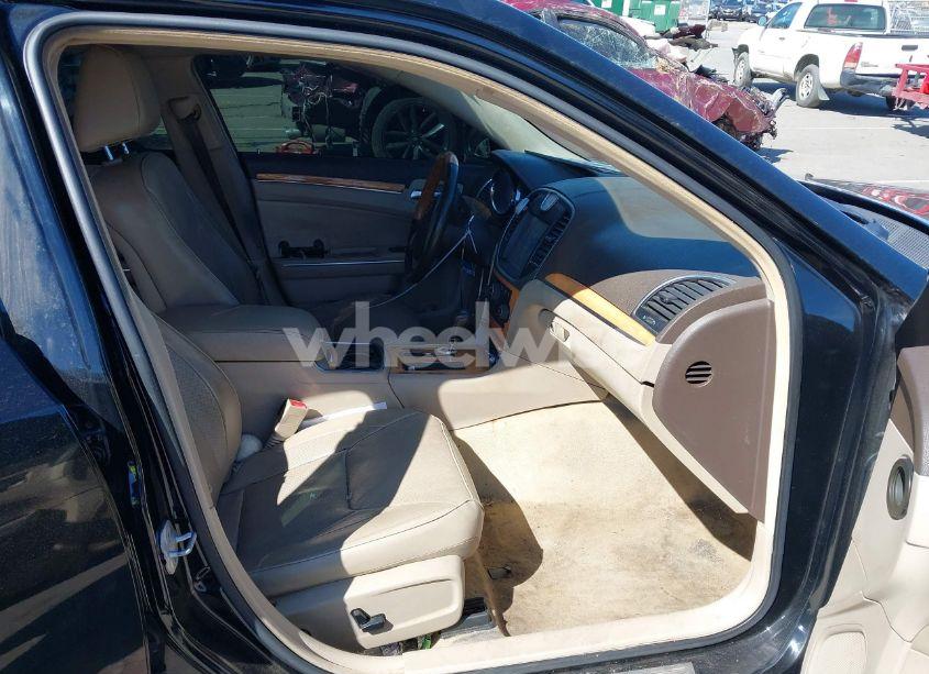 Photo 5 of 2013 Chrysler 300c (VIN 2C3CCAET2DH600537)