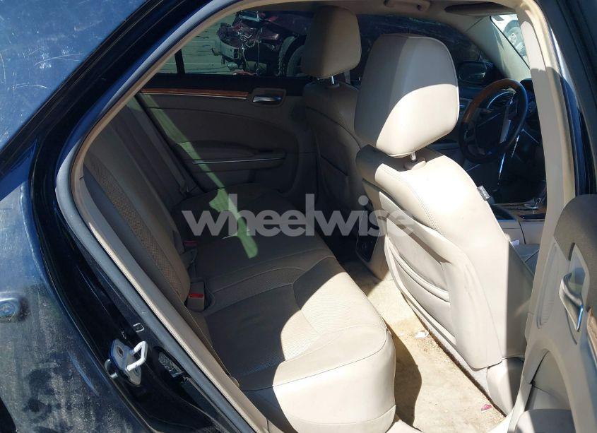 Photo 8 of 2013 Chrysler 300c (VIN 2C3CCAET2DH600537)