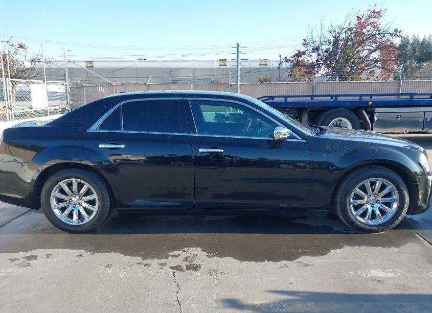 Photo 13 of 2013 Chrysler 300c (VIN 2C3CCAET2DH650466)