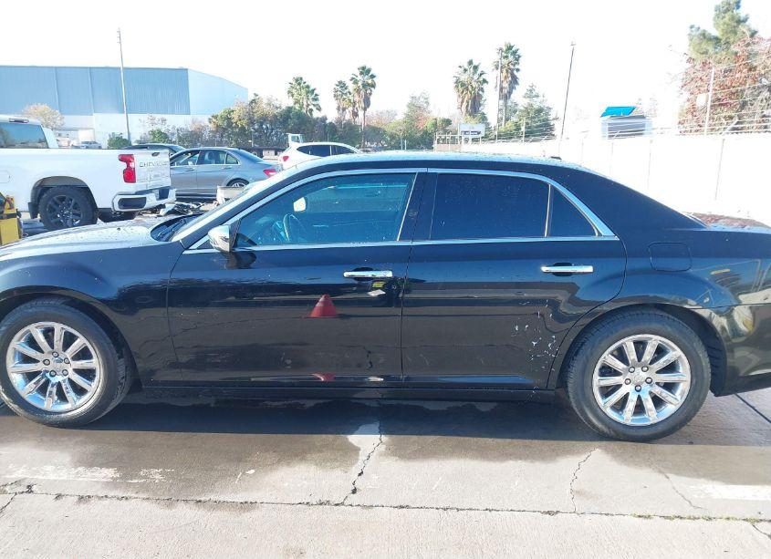 Photo 14 of 2013 Chrysler 300c (VIN 2C3CCAET2DH650466)