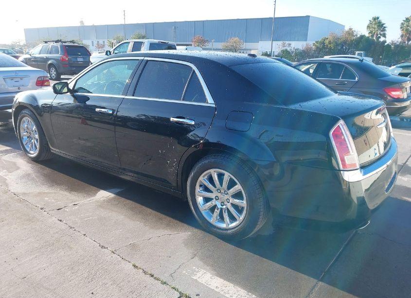 Photo 3 of 2013 Chrysler 300c (VIN 2C3CCAET2DH650466)