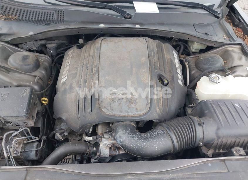 Photo 10 of 2013 Chrysler 300c (VIN 2C3CCAET2DH661791)