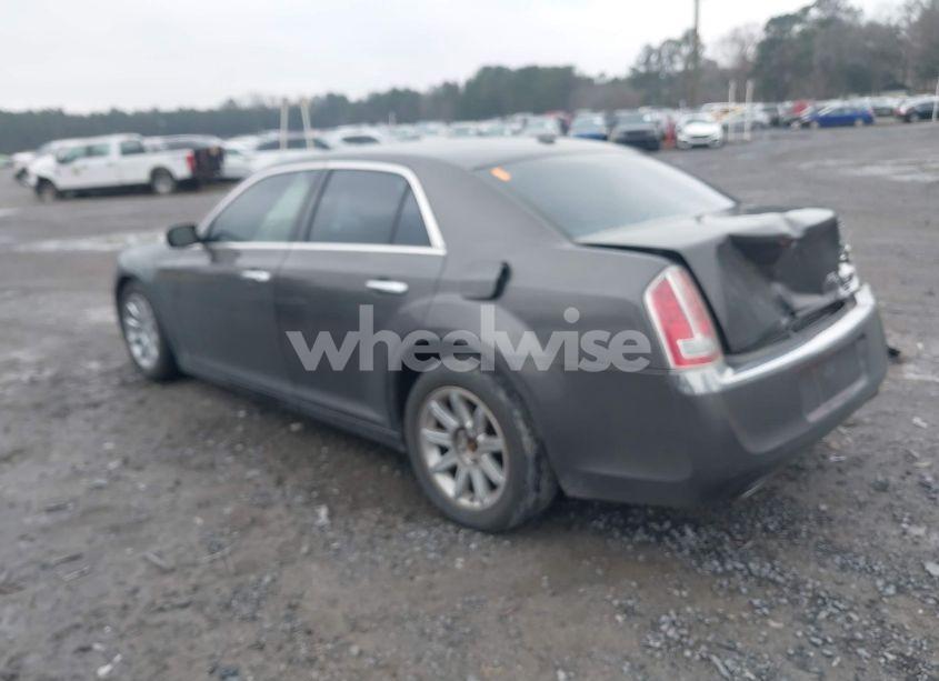 Photo 3 of 2013 Chrysler 300c (VIN 2C3CCAET2DH661791)