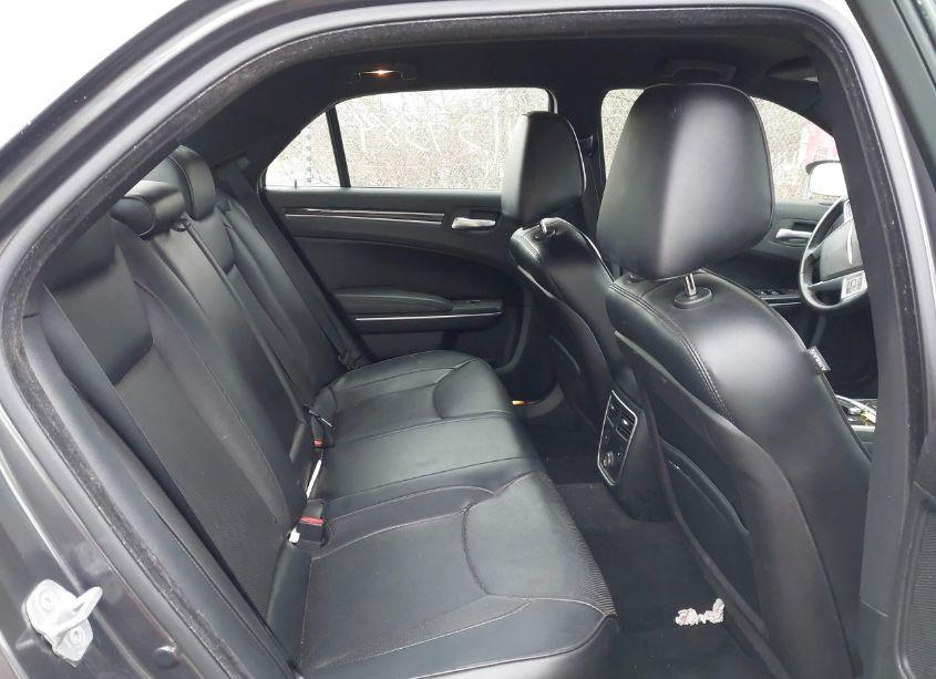 Photo 8 of 2013 Chrysler 300c (VIN 2C3CCAET2DH687517)