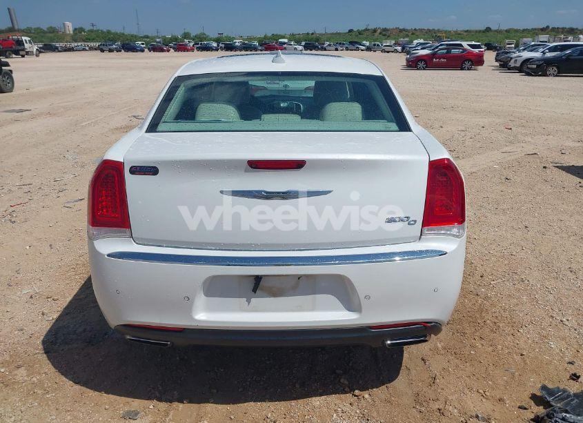 Photo 16 of 2015 Chrysler 300c N/A (VIN 2C3CCAET2FH756791)