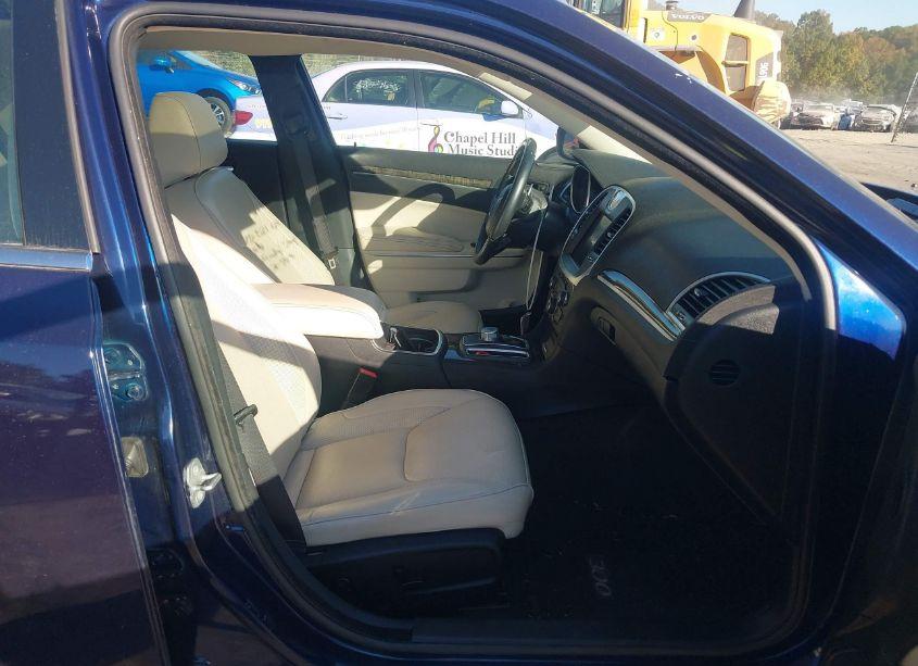 Photo 5 of 2015 Chrysler 300c N/A (VIN 2C3CCAET2FH845969)