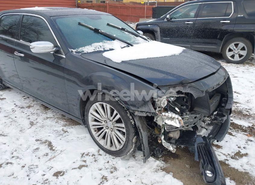 2013 Chrysler 300c (VIN 2C3CCAET6DH687858) main photo