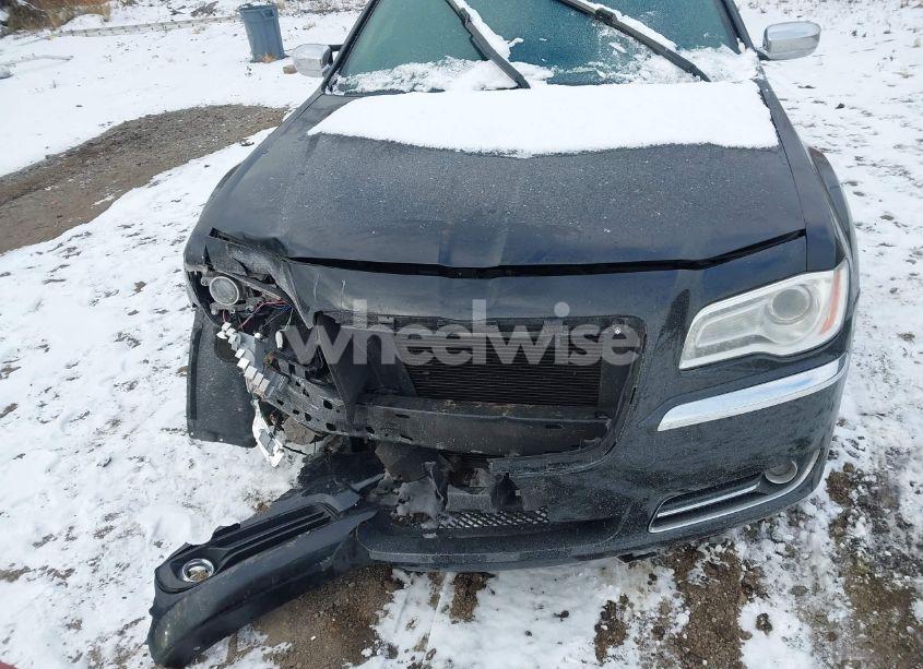 Photo 13 of 2013 Chrysler 300c (VIN 2C3CCAET6DH687858)