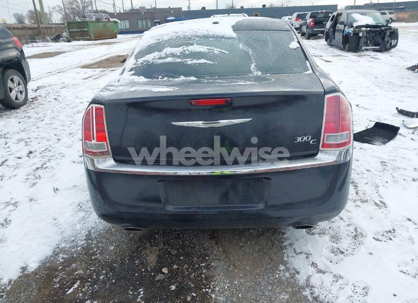 Photo 17 of 2013 Chrysler 300c (VIN 2C3CCAET6DH687858)