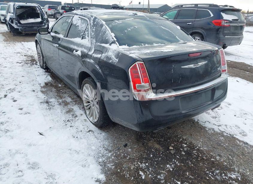 Photo 3 of 2013 Chrysler 300c (VIN 2C3CCAET6DH687858)