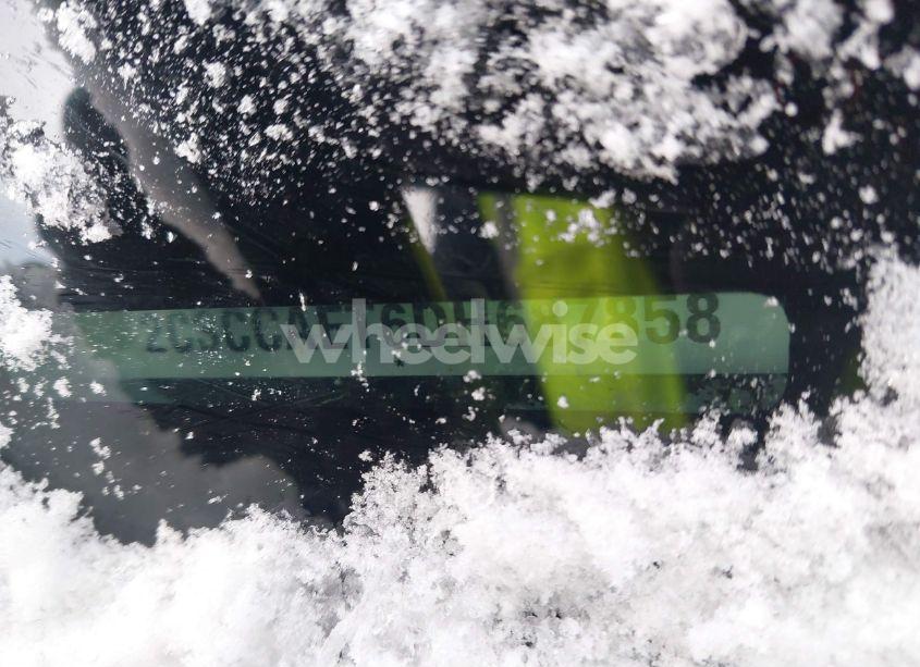 Photo 9 of 2013 Chrysler 300c (VIN 2C3CCAET6DH687858)