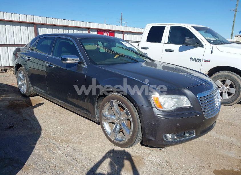2013 Chrysler 300c (VIN 2C3CCAET7DH660734) main photo